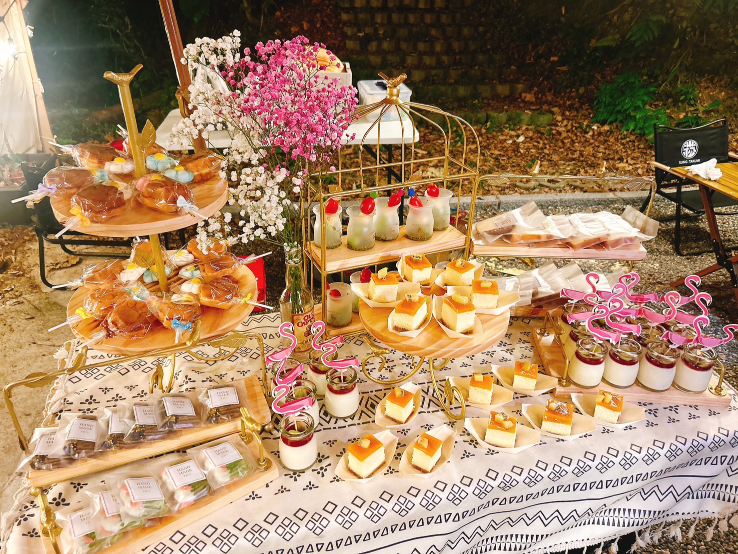 超級夢幻又美味的甜點Buffet餐區，大人小孩都會為此感到驚喜。圖/崧匠燒鳥屋台提供