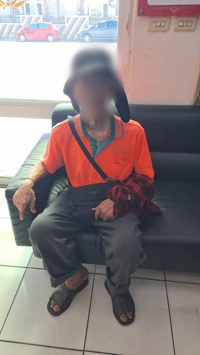 重聽翁忘記回家的路 八德警靠這1物聯絡家屬 56 778965 0
