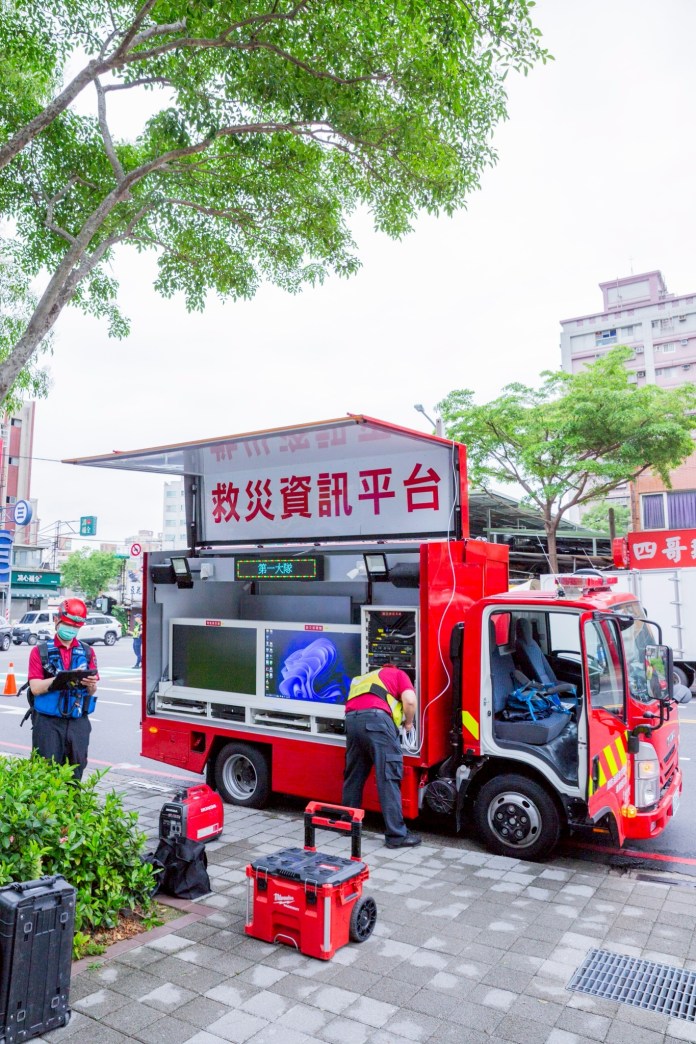桃消第一大隊救災資訊平台車首度亮相 攜手商場提升災害應變能力 54 ghdfqe5 3