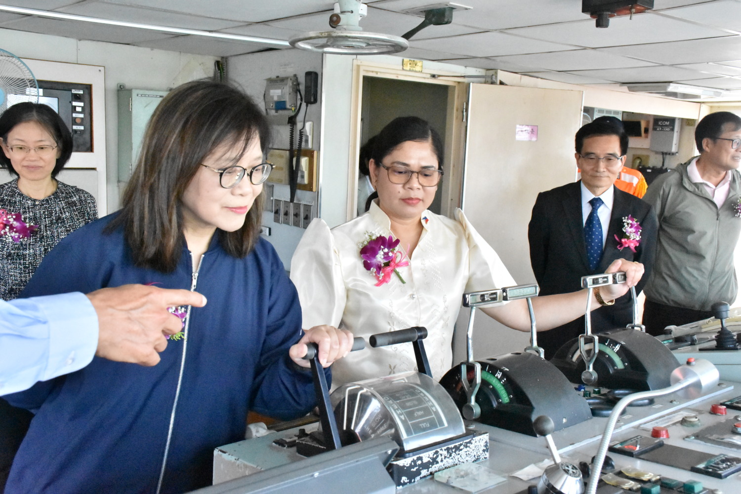 菲國官員出席海巡艦除役 感謝偉星艦貢獻 13年逾19次對菲國民救援 管碧玲:見證海巡鋼鐵意志與人道柔情