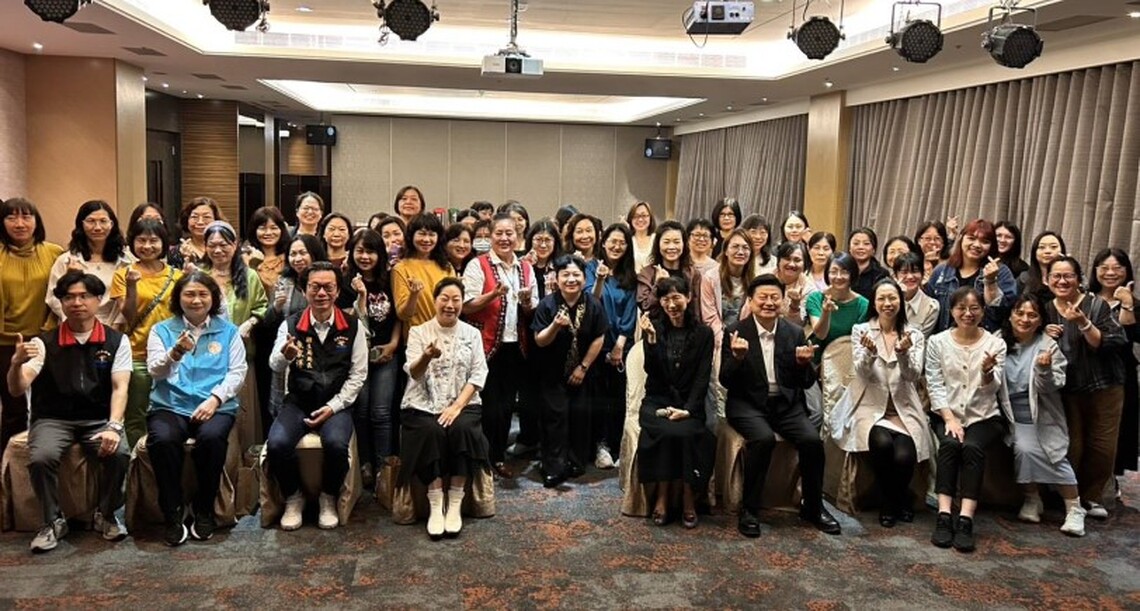 花蓮縣114年度學校護理師(士)慶祝大會 溫馨舉行 表揚學校護理師辛勞貢獻
