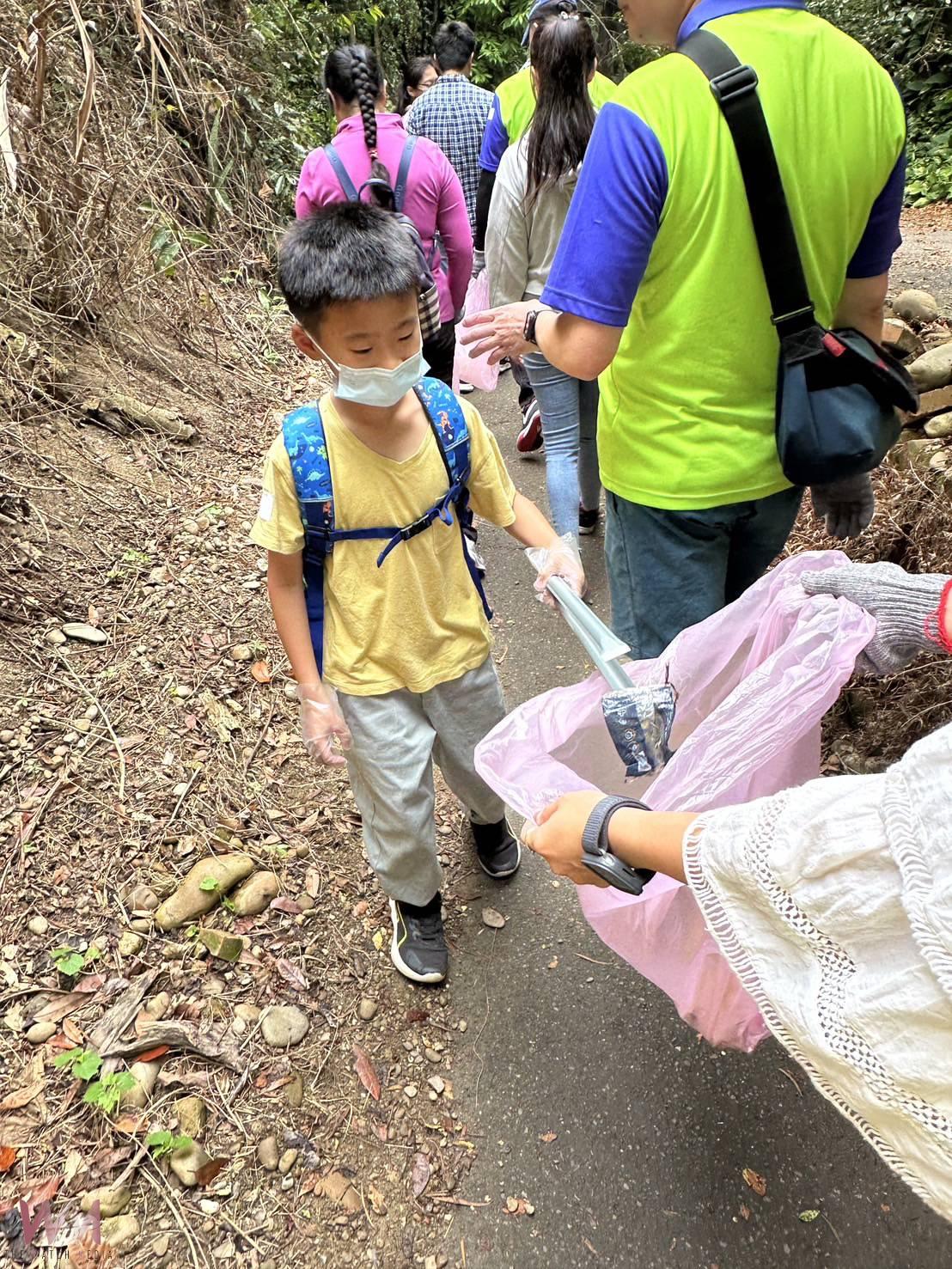 響應淨零行動 彰化郵局在桃源里森林步道舉辦淨山 - https://www.watchmedia01.com