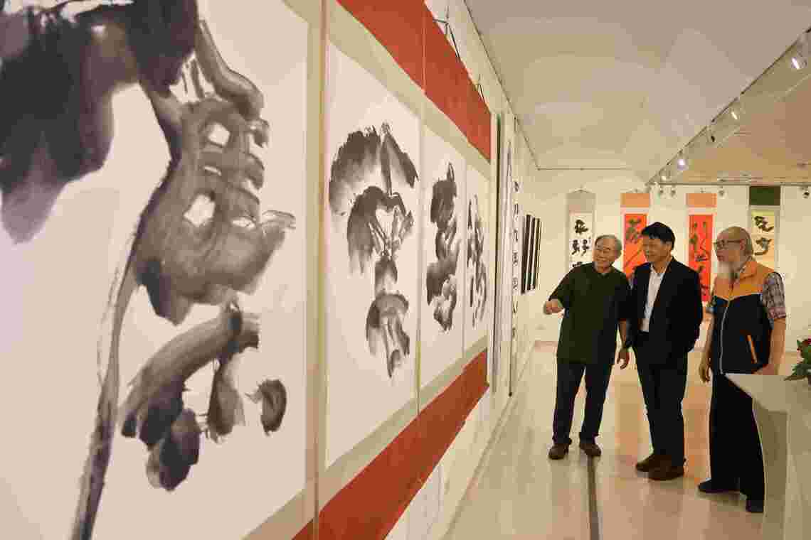 書藝五十載創新不輟 張志鴻書法展葫蘆墩登場