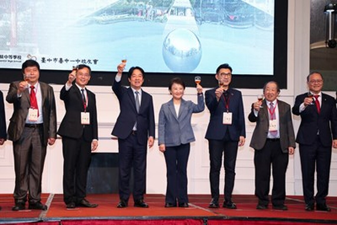 受邀台中一中創校110周年校慶暨校友會成立50週年 盧市長感謝培育英才