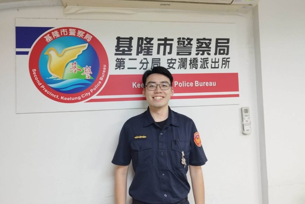 失智翁醫院徘徊  暖警協助其返家