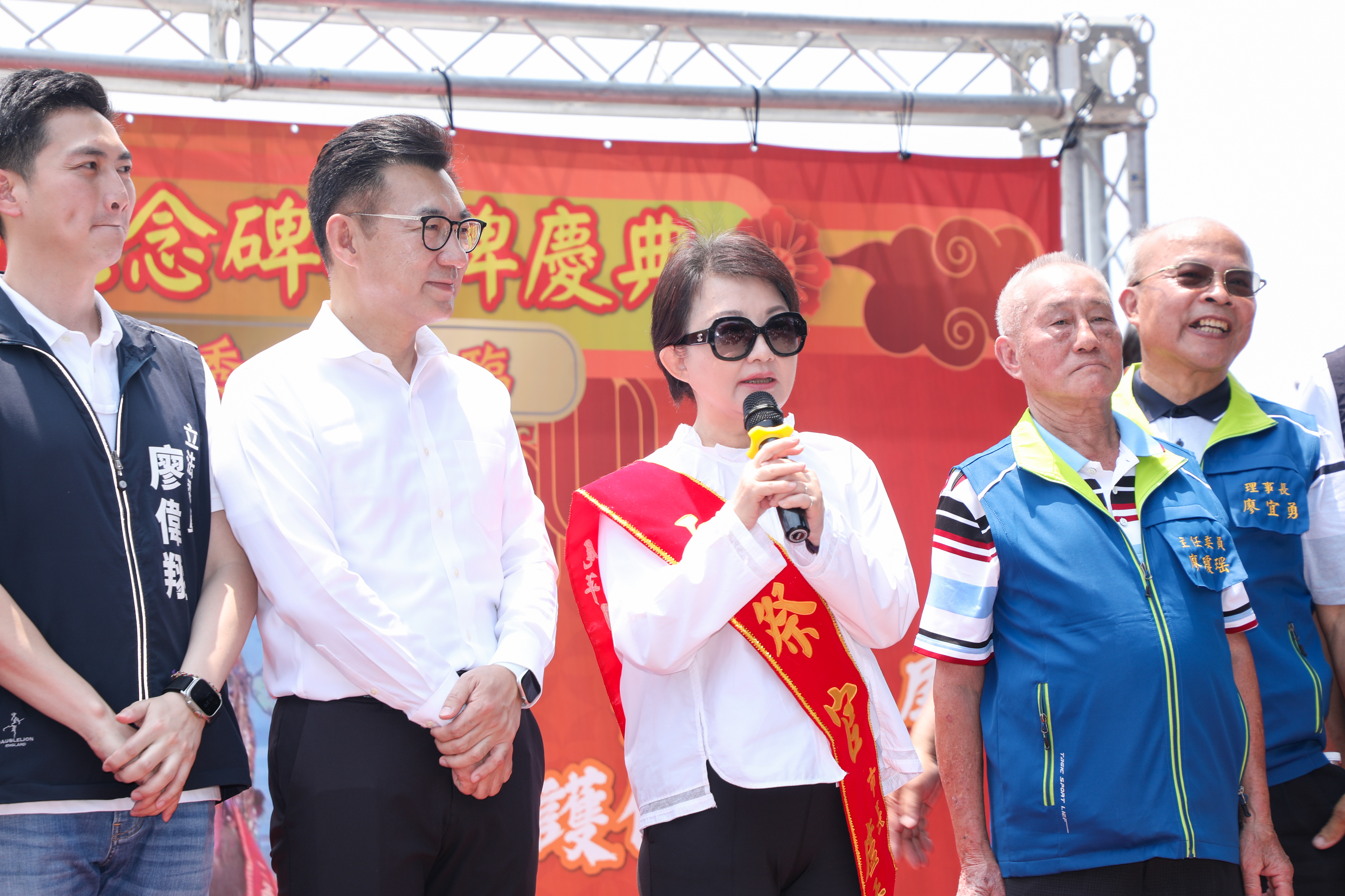 圖 中市府 盧市長致詞市民平安 記者王偉翻攝
