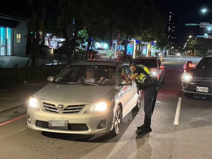 桃警雷霆除暴專案成果豐碩 查獲逾期居留移工及多起刑事案件 74 2142895 0