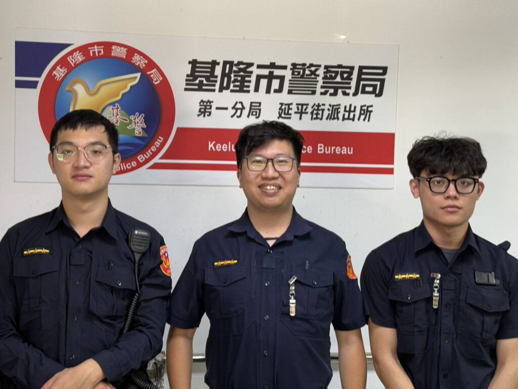 門外便當遲遲未拿 警消獲報及時救回受困老翁 2 1745844201675