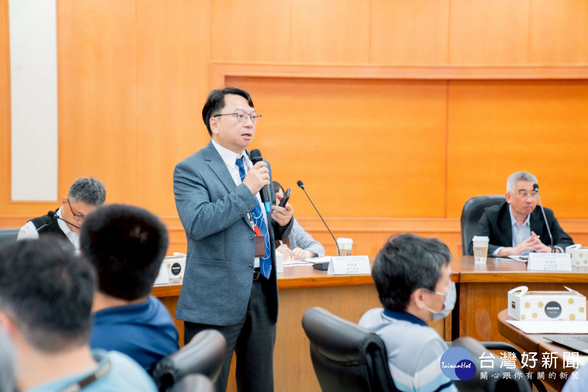 「114年半導體產業人才培育交流座談會」在明新科大舉辦，呂明峯校長分享學校在科技教育外交中扮演的重要角色。