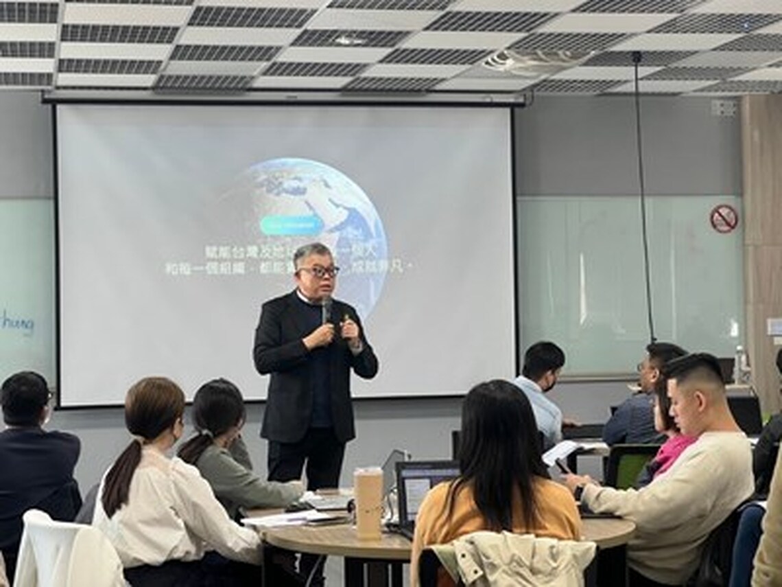 廣獲好評!中市首創「企業AI應用學院」 助力隱形冠軍企業邁向智慧轉型新未來