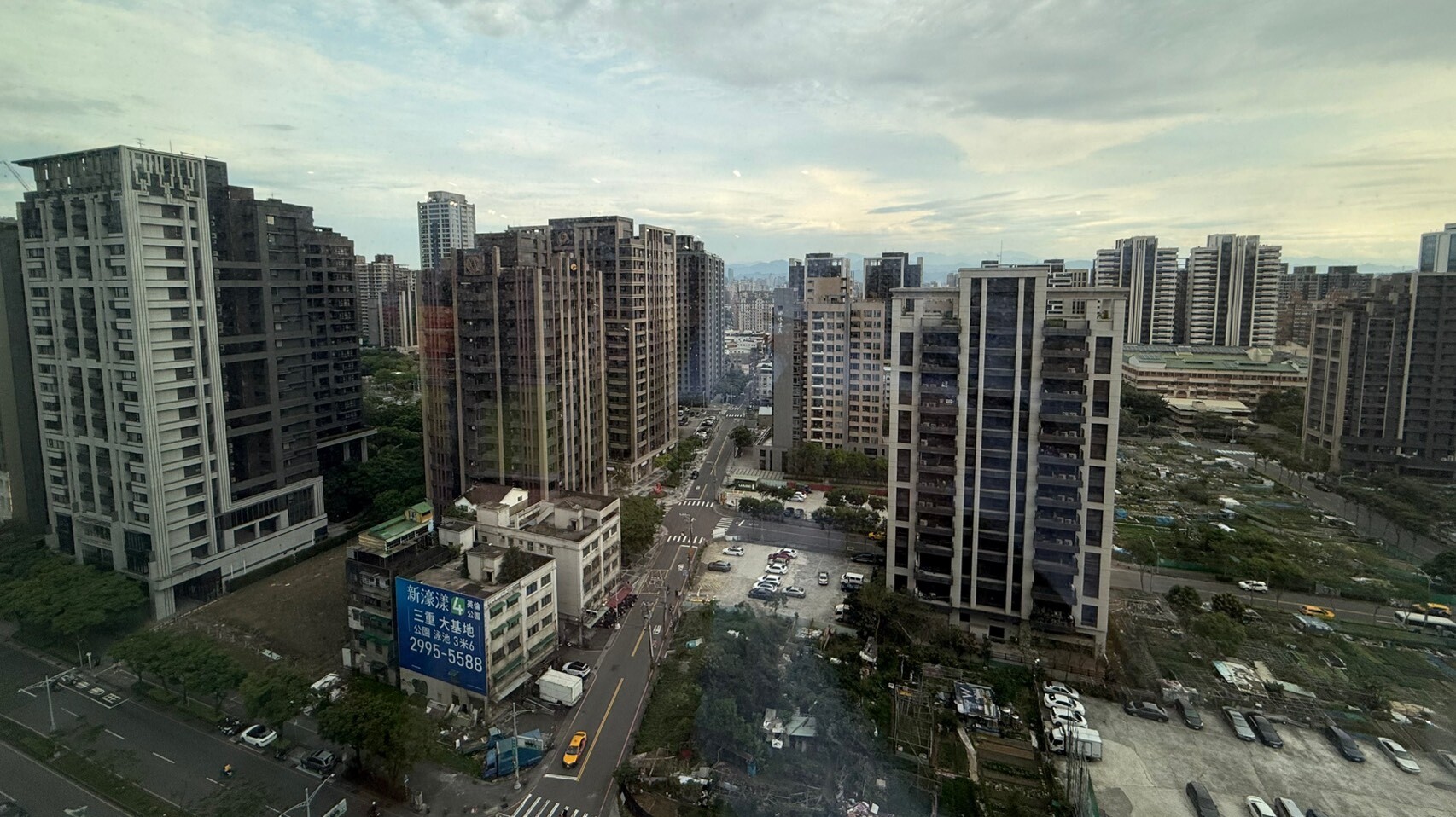 房市降溫,交易量下滑反而該找老屋,關鍵在於保值性。(圖片來源藍浩勻) 房市降溫,交易量下滑反而該找老屋,關鍵在於保值性。(圖片來源藍浩勻)