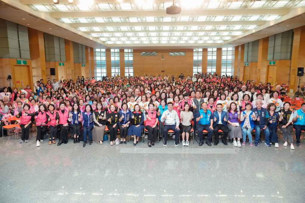 有愛無礙新北市婦女會表揚29對模範婆媳