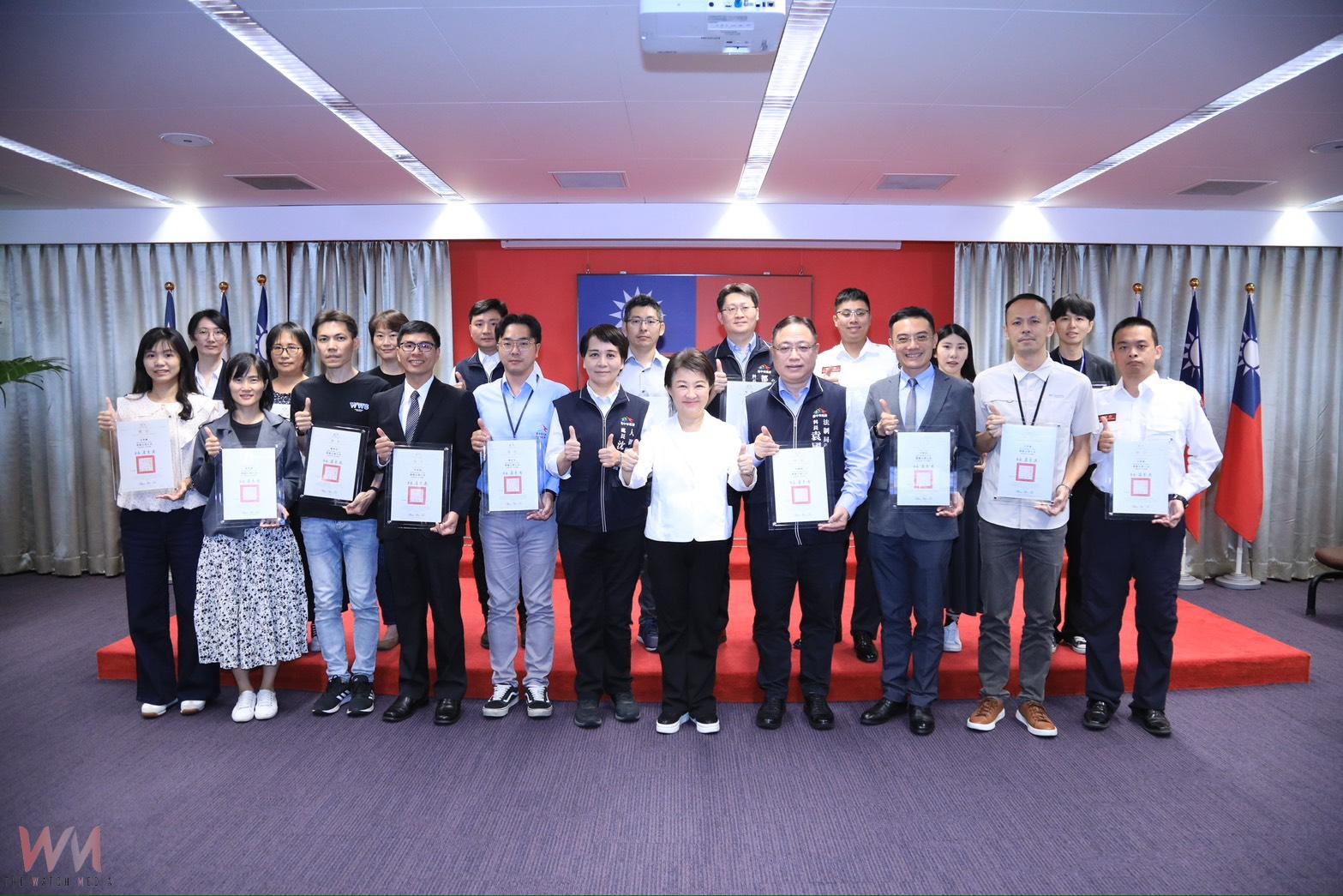 肯定中市同仁專業領域傑出表現 盧秀燕表揚19位模範公務人員 - https://www.watchmedia01.com