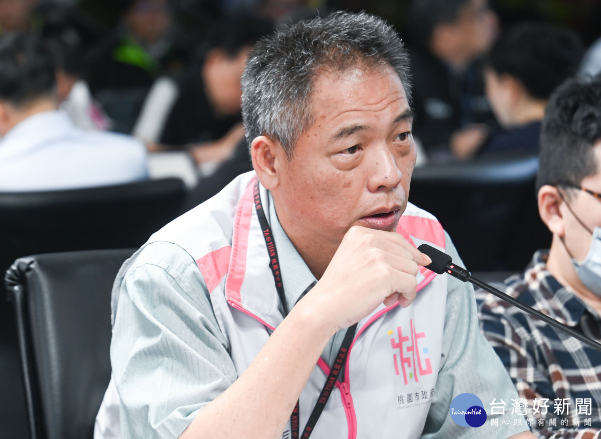 消防局長龔永信說明。