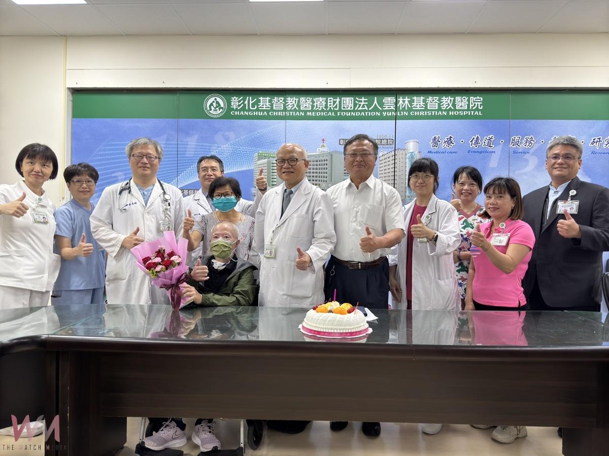 雲基打造跨科整合照護 重症肺炎廖爺爺成功脫離呼吸器 重拾行走能力