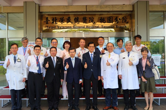 退輔會主委視導北榮桃分院 慰問榮民傷兵 gadas6