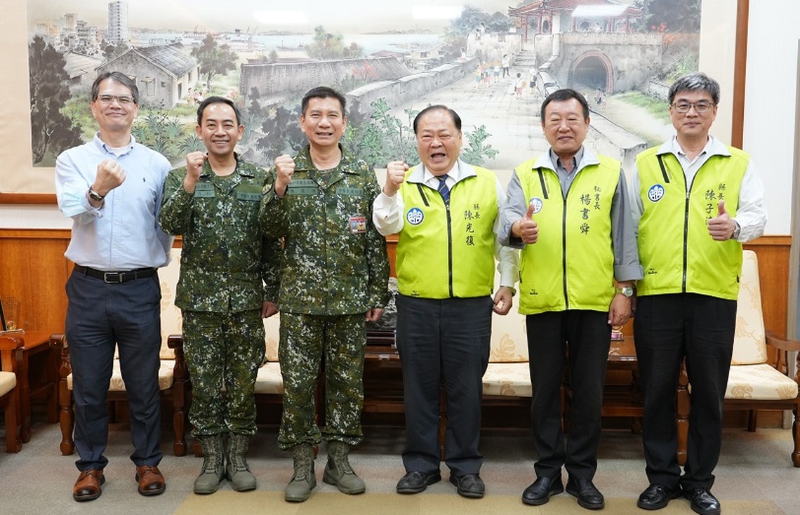澎防部新任指揮官陳俊源中將拜會陳光復 攜手強化軍民合作、守護澎湖安全