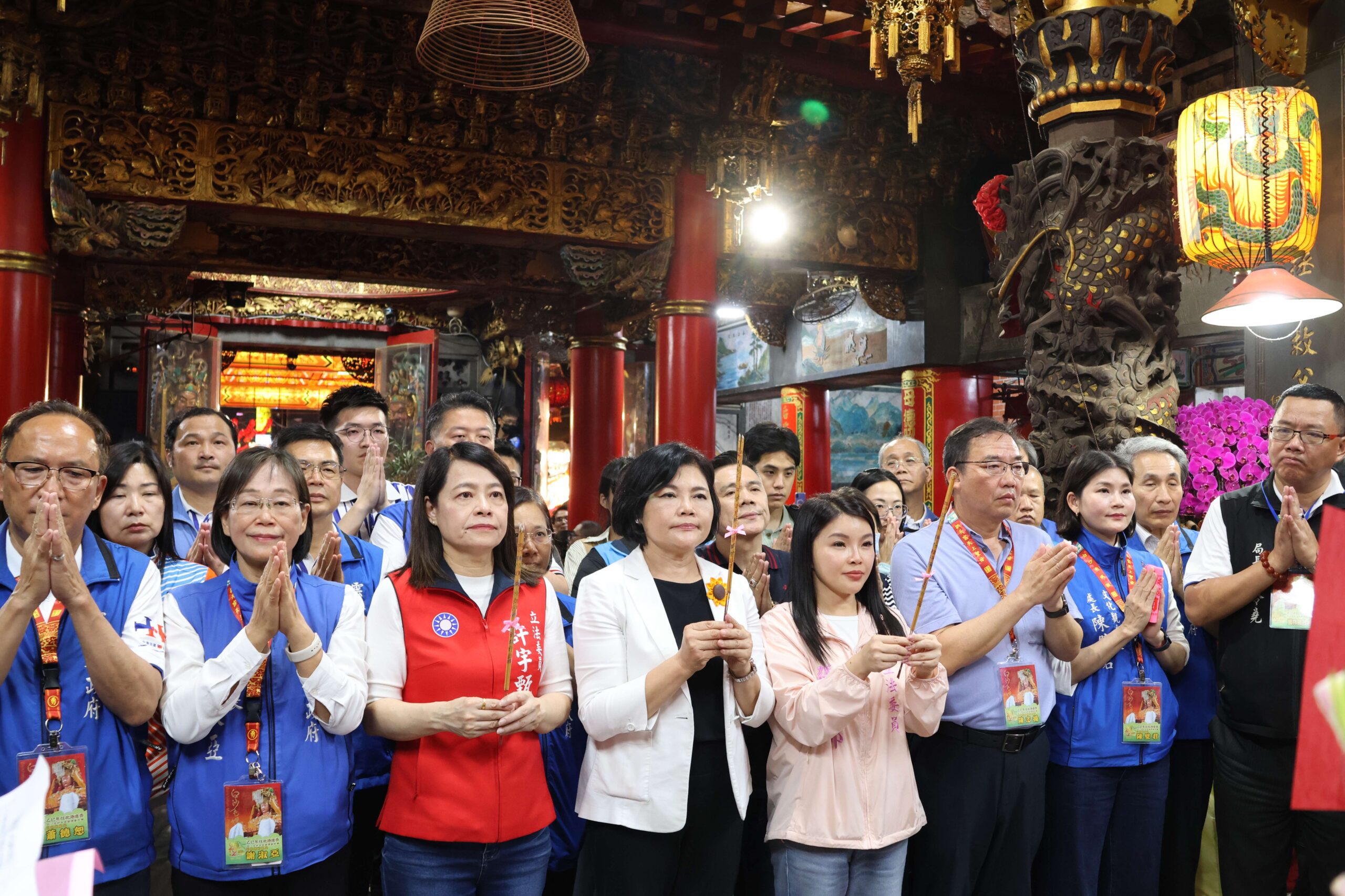 白沙屯媽祖北港進香啟程　張麗善拱天宮參拜淨轎　祈願全運會順利