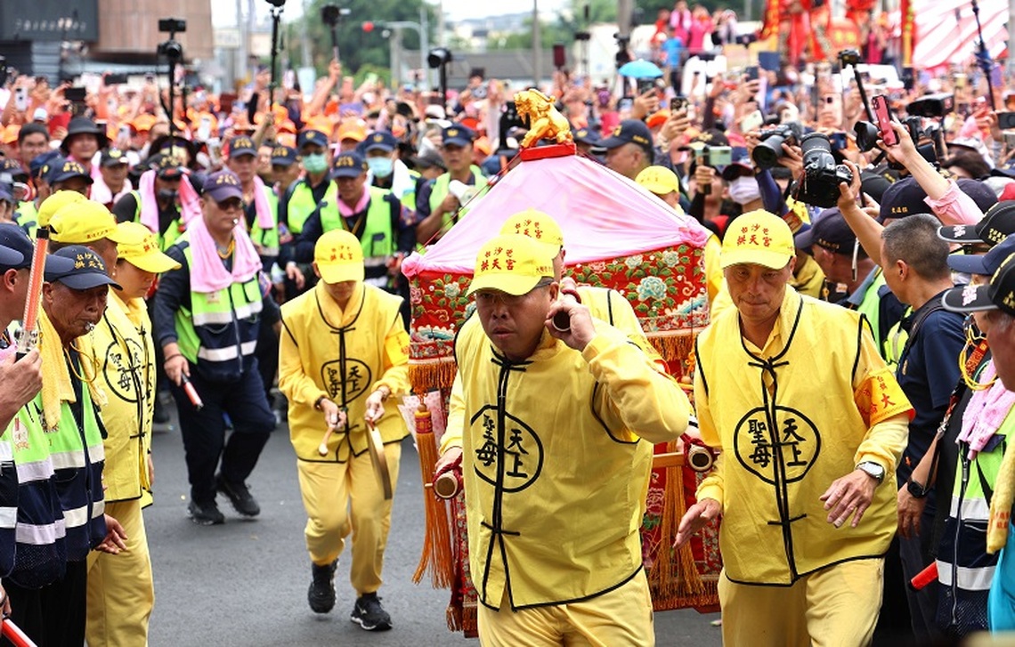 白沙屯媽祖、山邊媽祖鑾駕抵達北港朝天宮 張麗善祈求媽祖庇佑世界和平 臺灣平安 百姓安居樂業