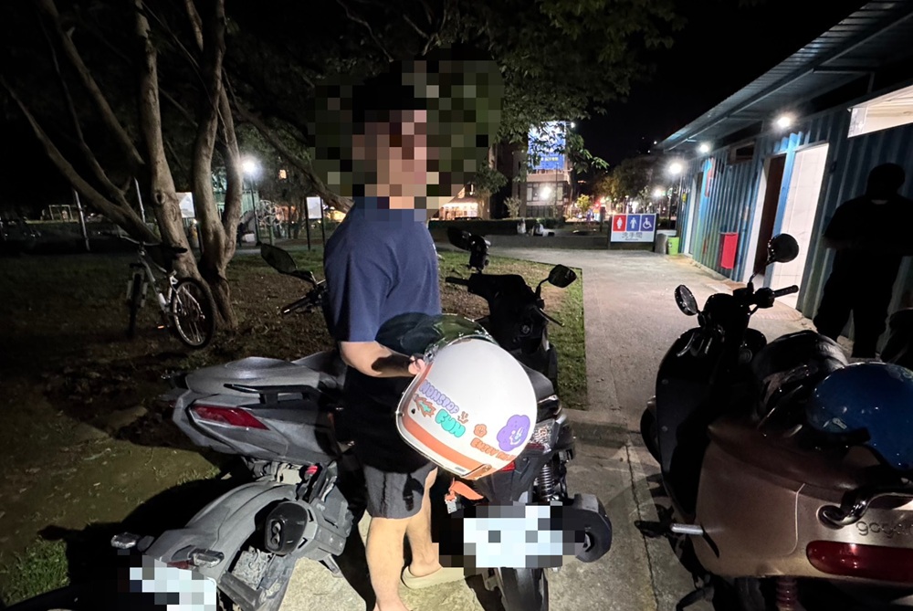 電眼緝竊嫌 21歲越南男涉輔大新闢便道偷安全帽 319 cnews204250503a01