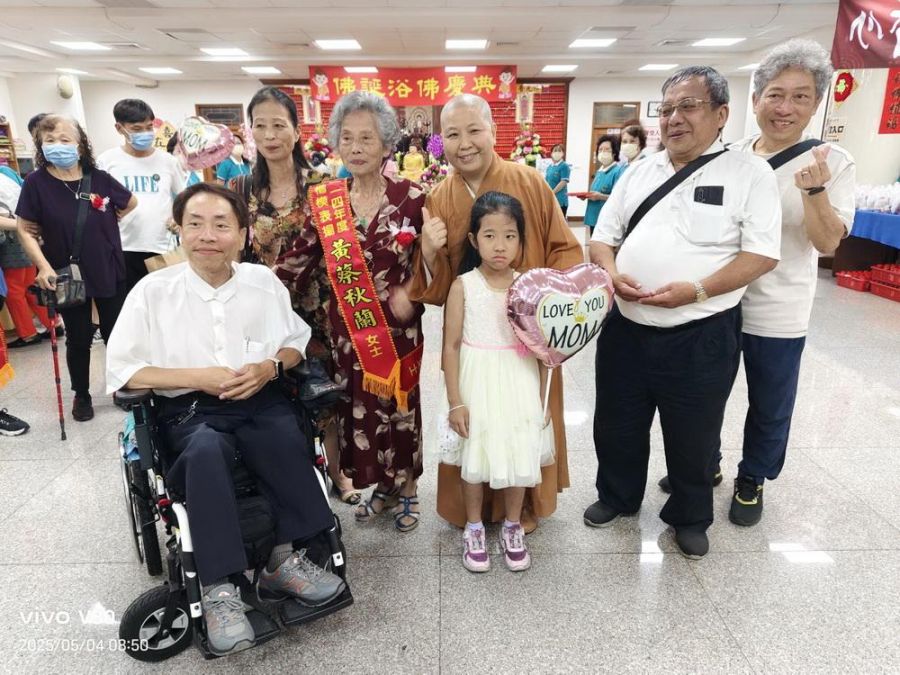 信徹蓮池功德會舉辦祈福法會暨母親楷模表揚活動