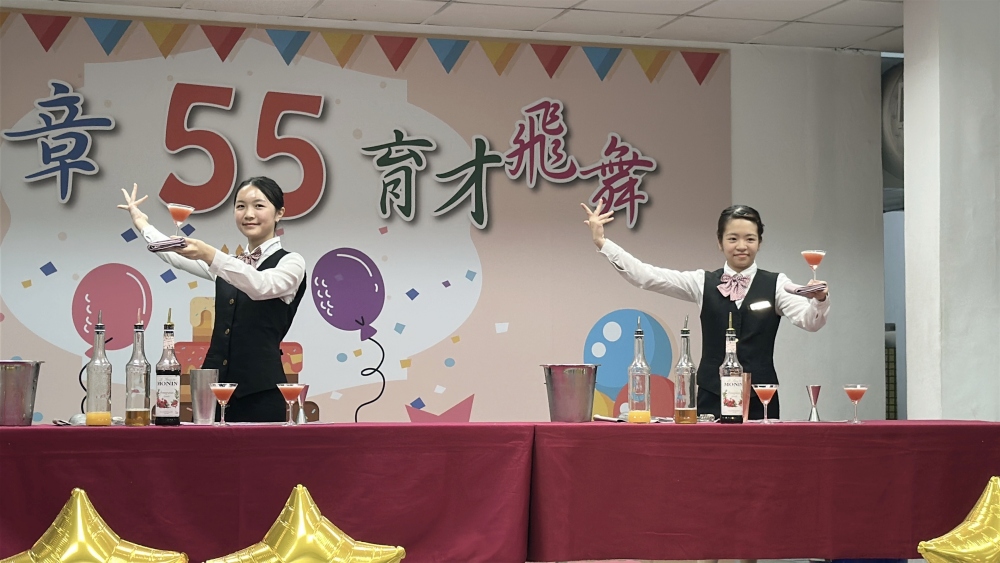 豫章工商舉辦「豫見美味 探索創新」 餐飲管理科國際畢業成果發表 4 ▲豫章工商餐飲管理科隆重舉辦「豫見美味 探索創新」國際畢業成果發表會,展現學生三年來的學習成果與專業技藝。(圖/豫章工商提拱)