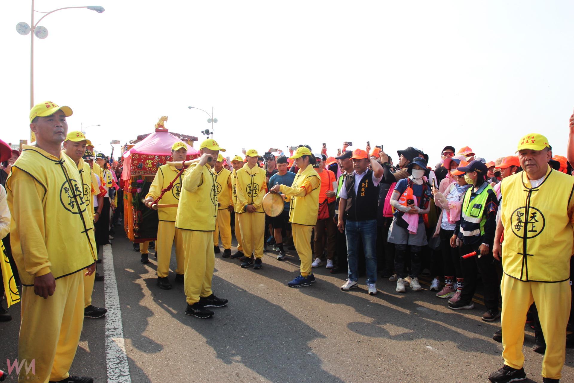 白沙屯媽祖回程首日25公里 傍晚駐駕斗南新崙派出所 - https://www.watchmedia01.com