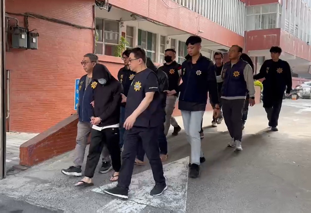 瓦解微信賣喪屍菸彈集團 鄢志豪:毒品零容忍 210 248250506a01