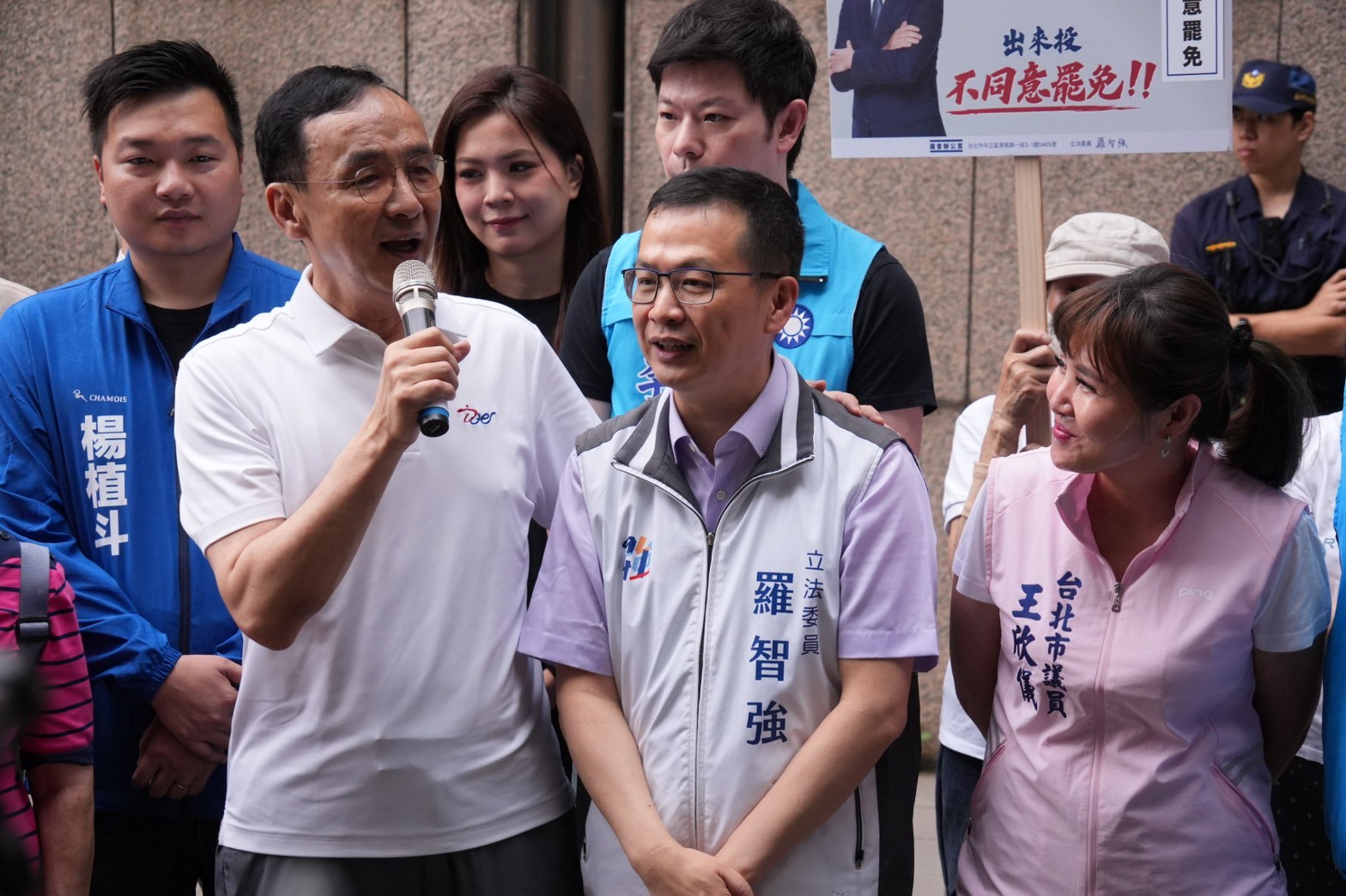 羅智強啟動反惡罷百場街頭宣講　朱立倫現身助講 203