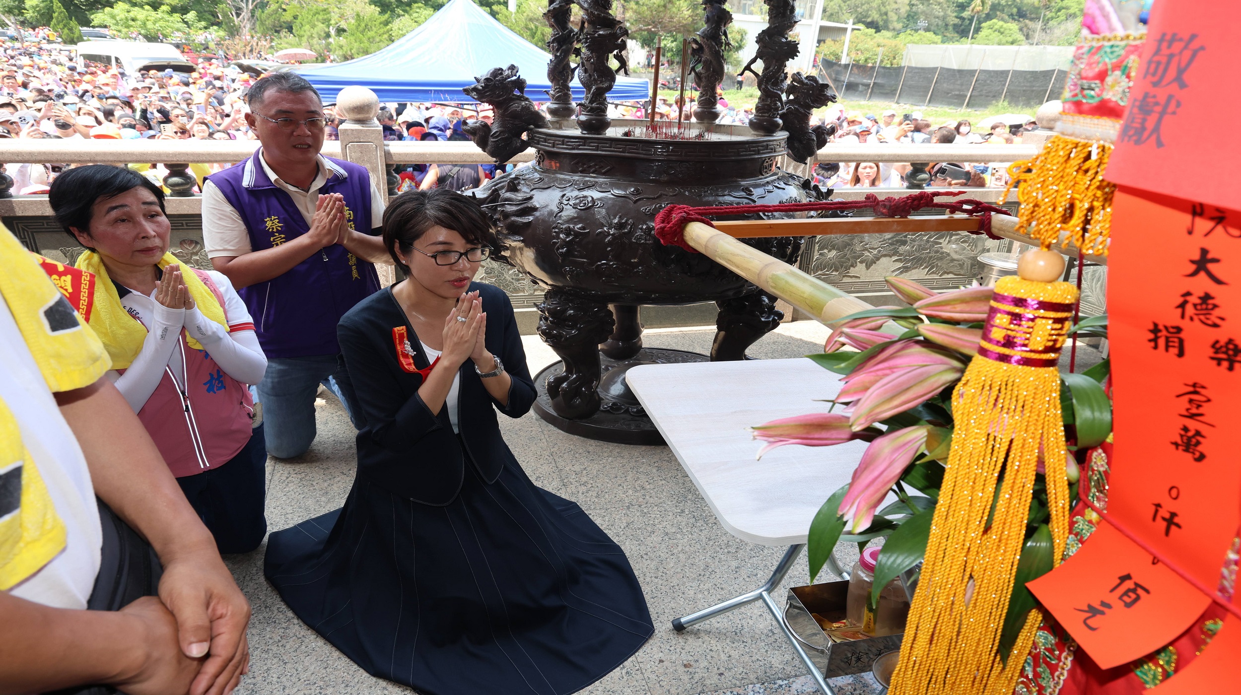 白沙屯媽祖遶境200多年來第一次到南投縣府迅速整備並安頓隨駕信眾