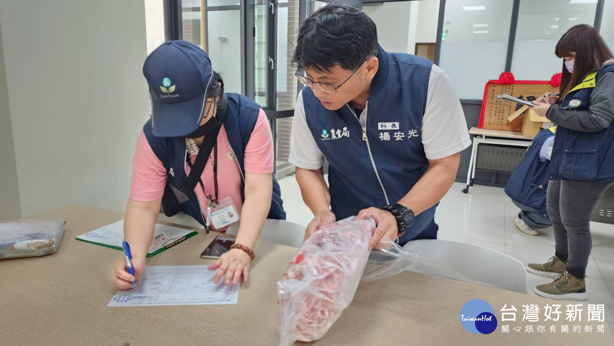市府稽查進口豬肉,全力守護校園午餐食材安全。