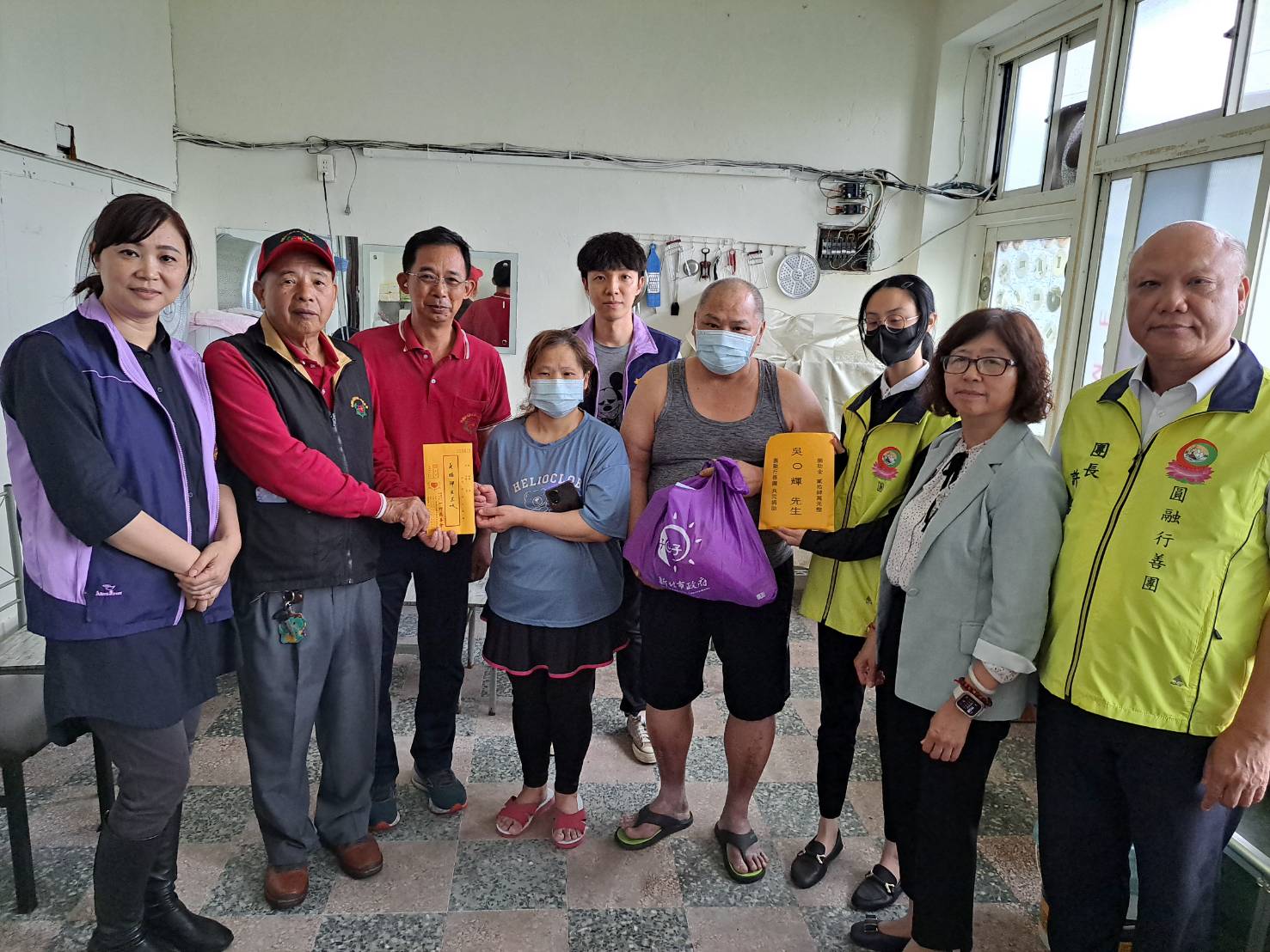 3名子女罹患罕病　媽媽心力交瘁　圓融與一竹慈善會聯手送暖解困