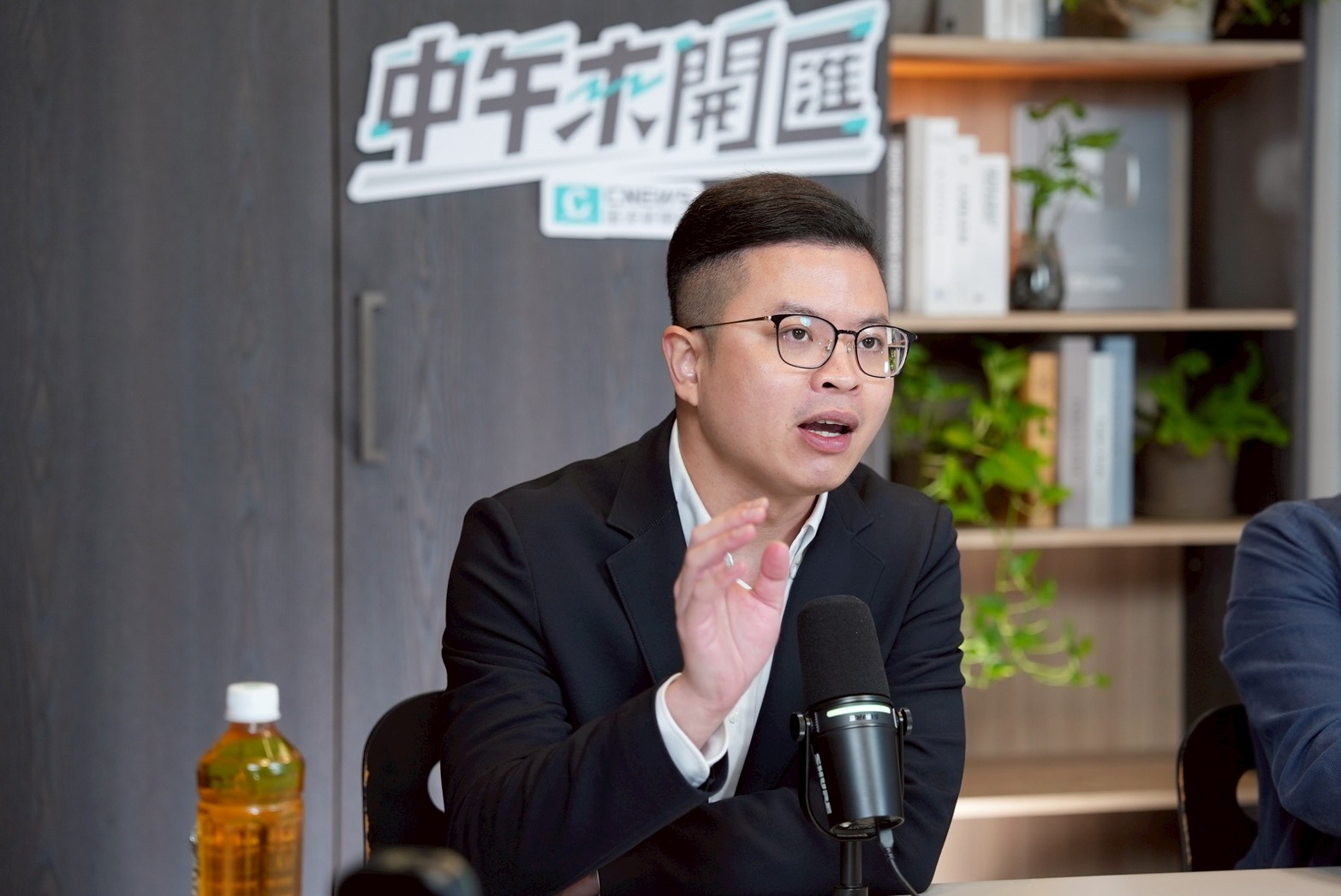 中午來開匯/「有民意沒票數」恐成隱憂 凌濤籲支持者走進投票所守住立委席次 246 中午來開匯/「有民意沒票數」恐成隱憂 凌濤籲支持者走進投票所守住立委席次 245