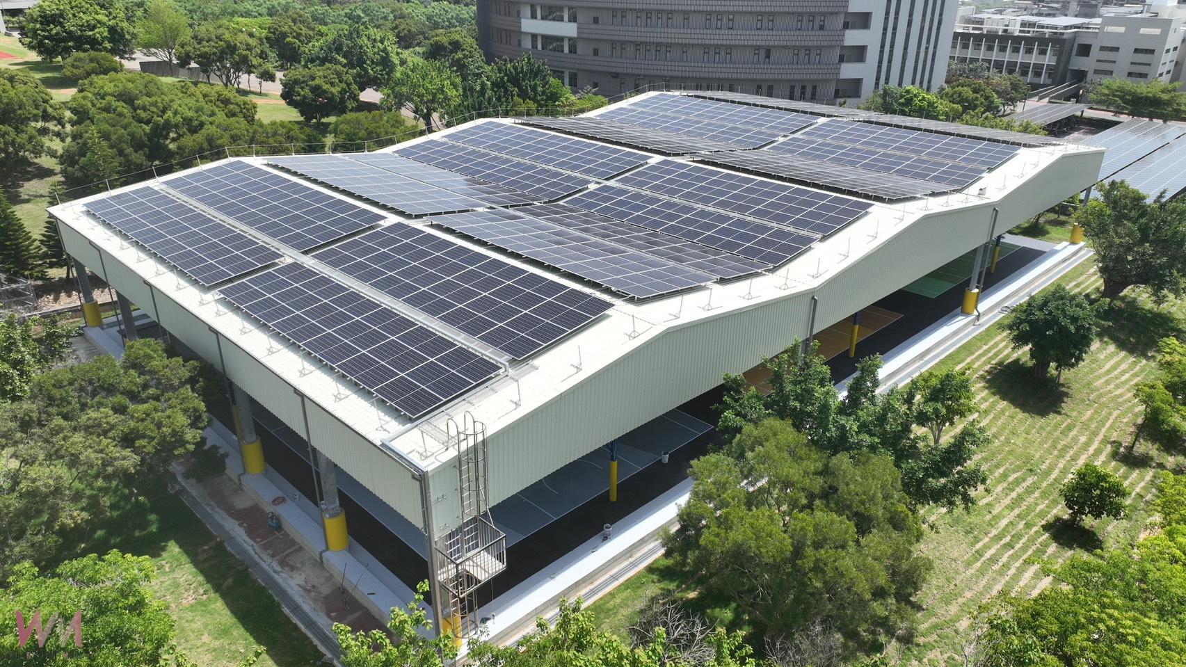 創造三贏!中市校園太陽能發電再添生力軍 宜寧高中光電球場今5/7啟用 - https://www.watchmedia01.com
