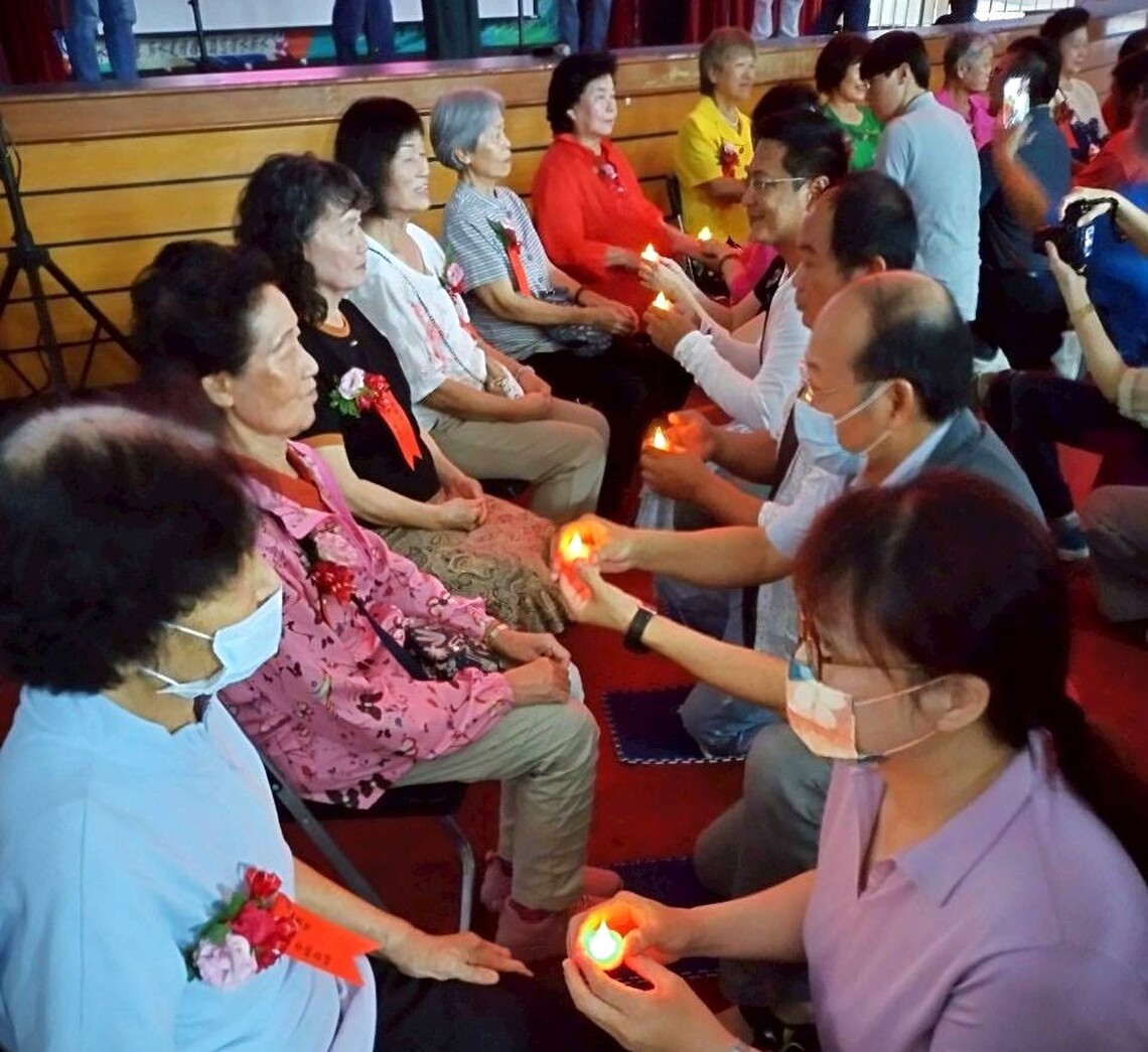 漾新聞|美濃區表揚19位模範母親　傳遞感恩心燈、奉茶滿滿正能量