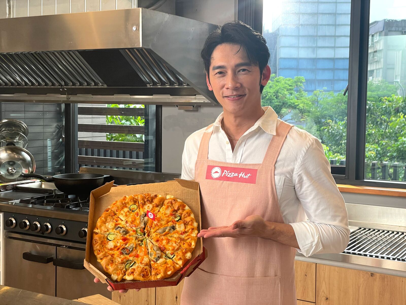 必勝客推蛇肉披薩！吃過的人曝口感這個味太重了「覺得怪」｜壹蘋新聞網, image size:1600x1201