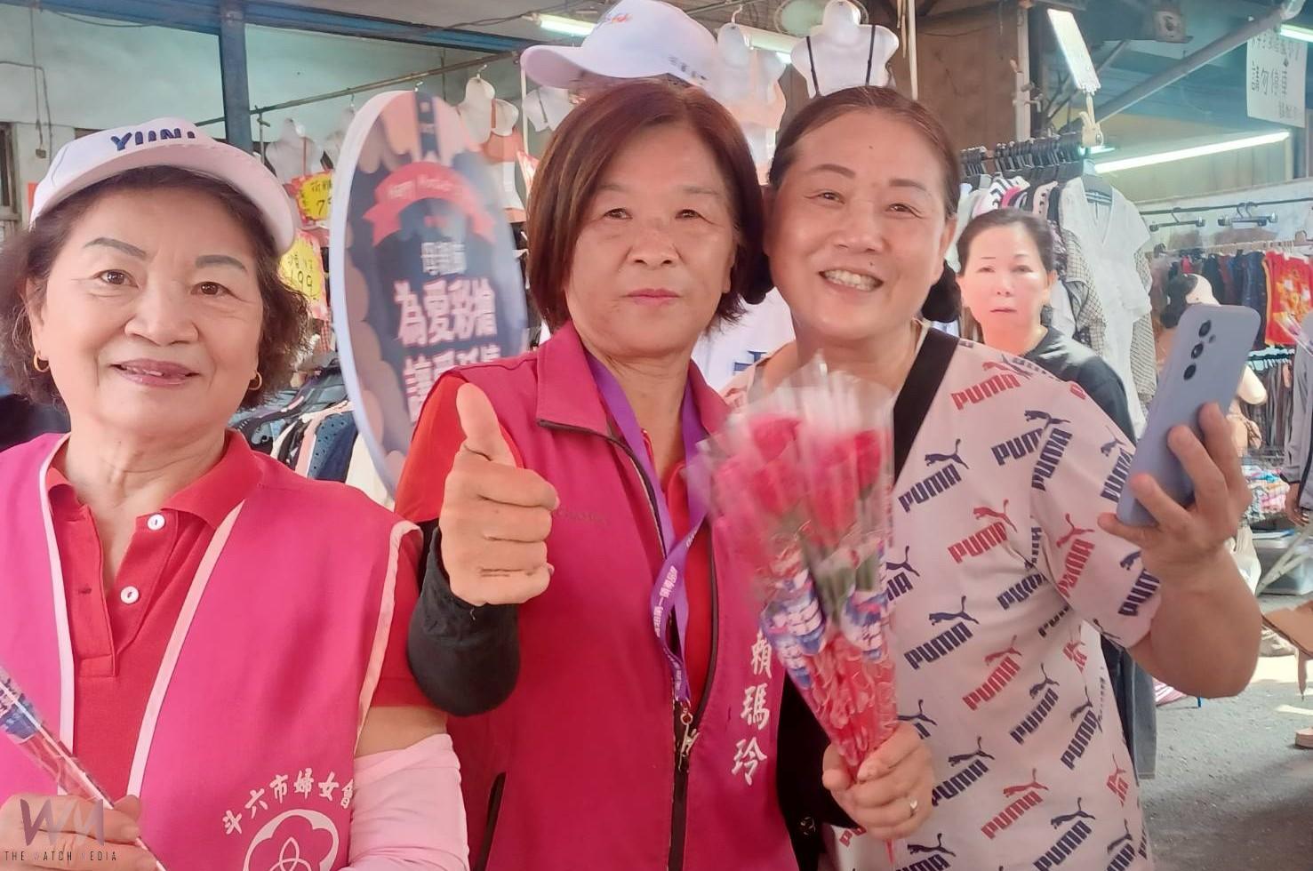 母親節傳遞祝福　國民黨雲林發康乃馨 - https://www.watchmedia01.com