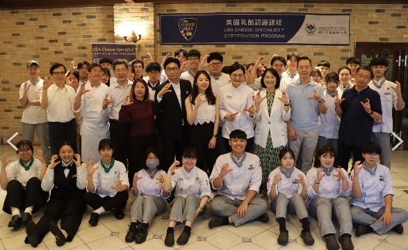 ▲圖說： 學生通過初級、中級與高級三階段評核，正式取得具國際認可的專業證書。 ( 記者李堂安翻攝)