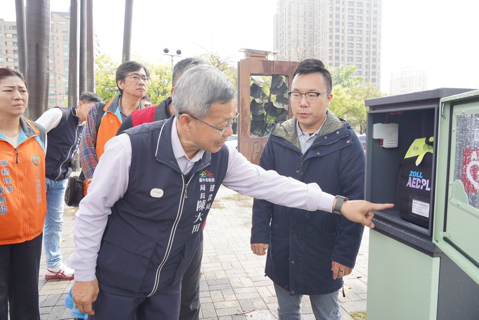 公私協力守護生命　民眾捐贈AED設於台中美術園道