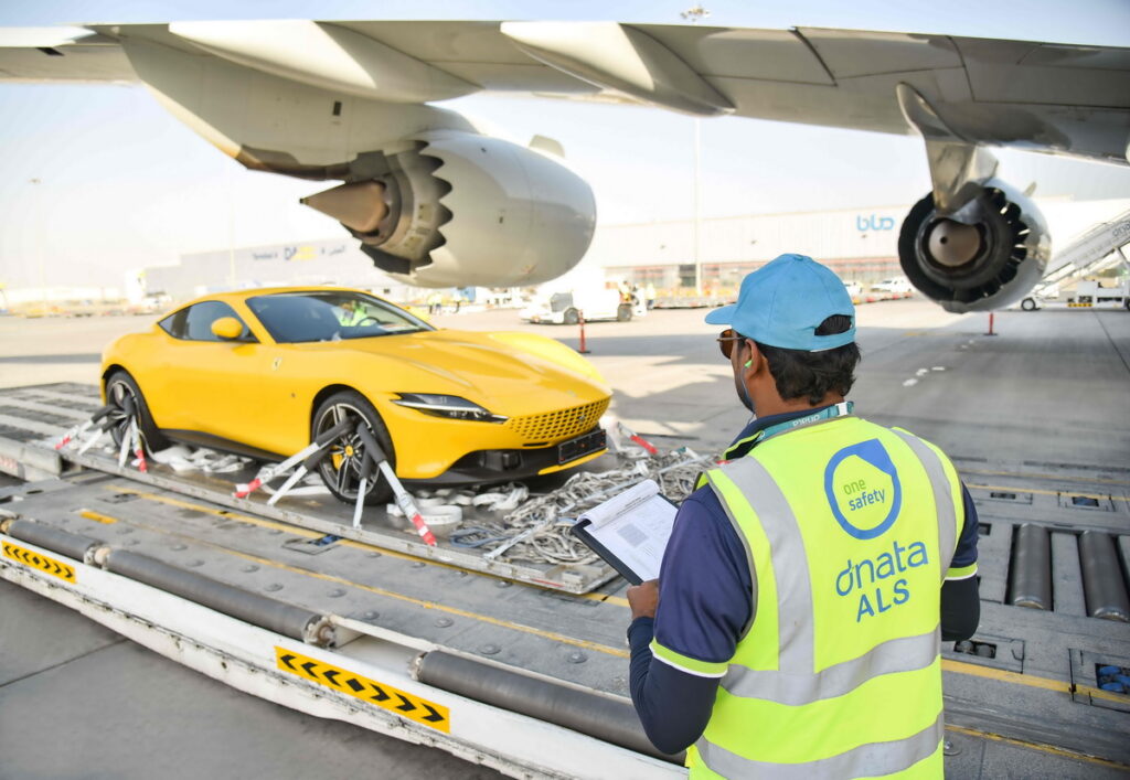 dnata 2024-25年度展現穩健成長，並在全球多個機場擴展電動與混合動力地面支援設備。