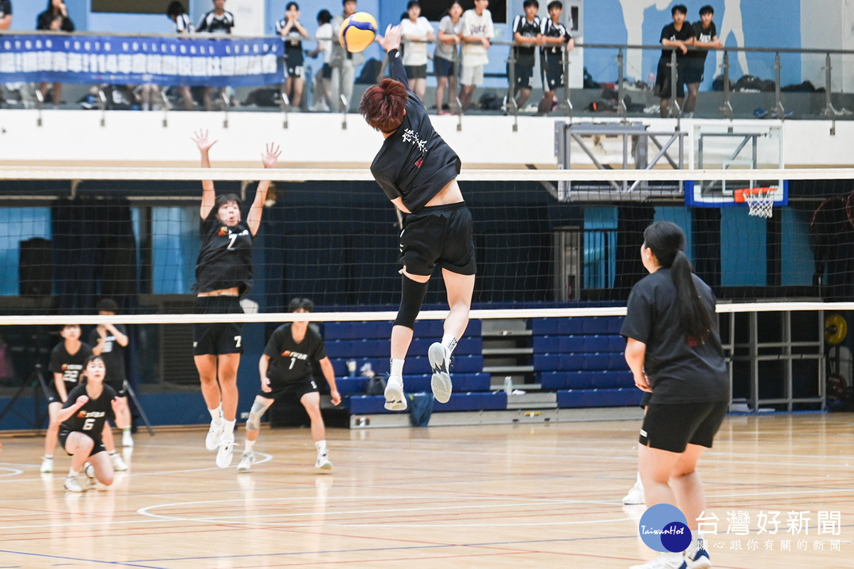「飛吧!排球青年!114年度桃園校園社團排球賽」激戰情形。
