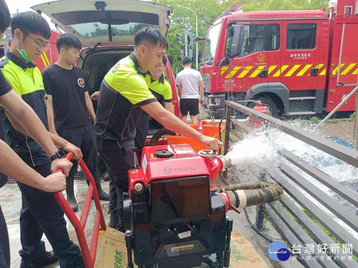 竹市消防局完成各項抽水機具、防汛器材整備工作。