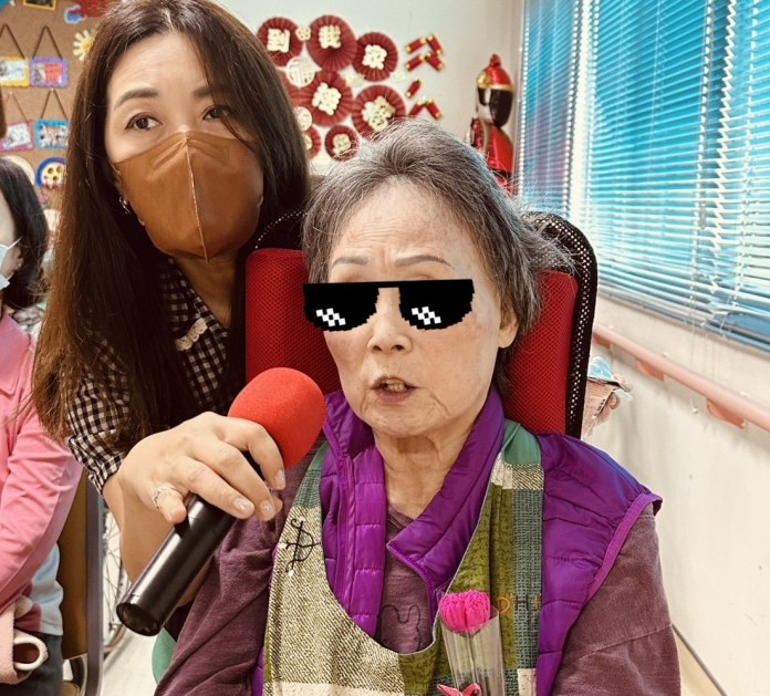 溫馨五月歡慶母親節 松柏園護理之家邀家屬共創感人時光 89 S__13689096_0