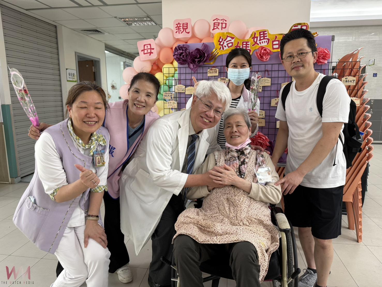 媽媽我愛妳!臺中醫院母親節感恩祈福音樂會 老少競演溫馨歡樂 - https://www.watchmedia01.com