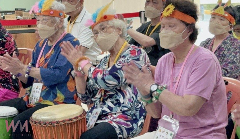 媽媽我愛妳!臺中醫院母親節感恩祈福音樂會 老少競演溫馨歡樂 - https://www.watchmedia01.com