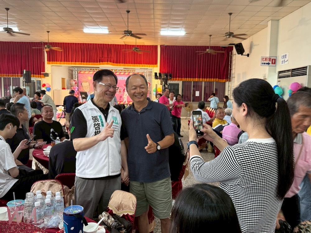 嘉義囝張啓楷返鄉參與模範母親表揚 感念父母讓他學會愛與責任 - https://www.watchmedia01.com