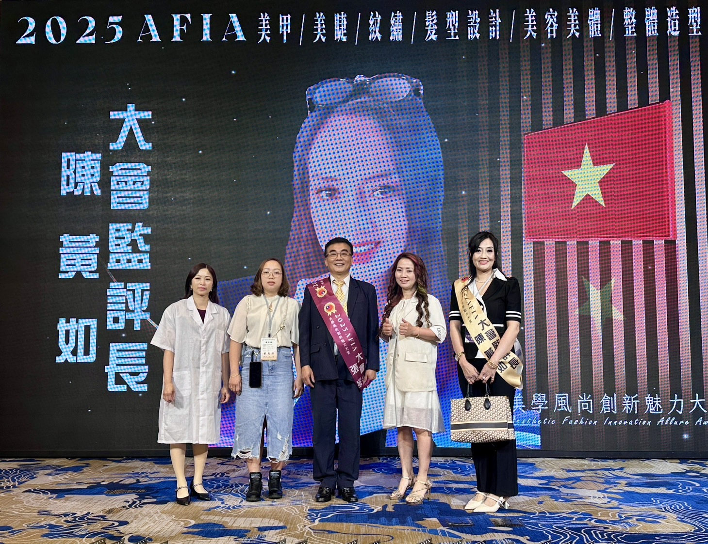 陳黃如老師擔任國際美容美髮總監評長帶領學員奪得佳績。（圖/記者林照東攝）