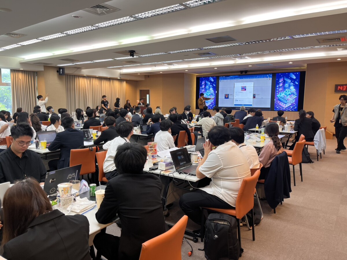 ▲臺北創新實驗室不僅提供場地，更號召跨領域評審業師力挺到底。(記者/陳維鈞翻攝）