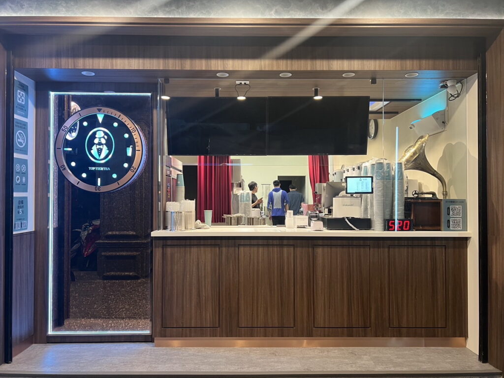 「特．好喝」陸續踏穩根基，以台中逢甲店作為第一家中部門市。