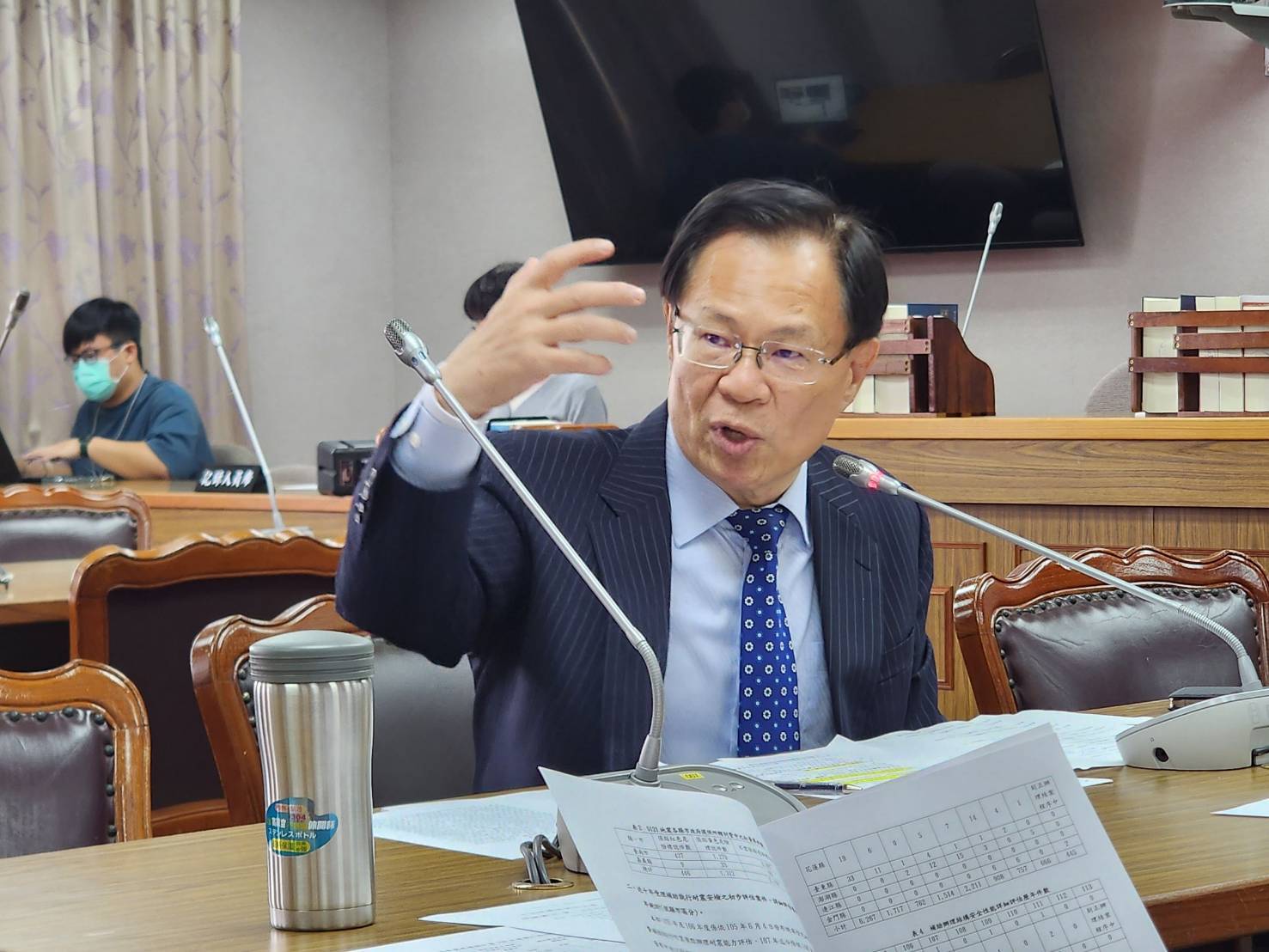 張啓楷表示,由於「中華民族」犯了台獨大忌所以只好變成「其餘」,賴清德有朝一日若台獨成功國號應改爲「其餘共和國」。(圖/張啓楷國會辦公室)